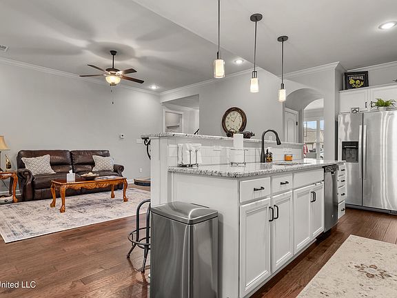 5th image of 5278 Forest Bend Cv