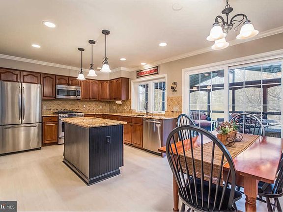 2nd image of 8399 Crosslake Dr