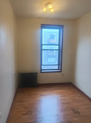 Rented by Dyer Estate Mgmt | media 15