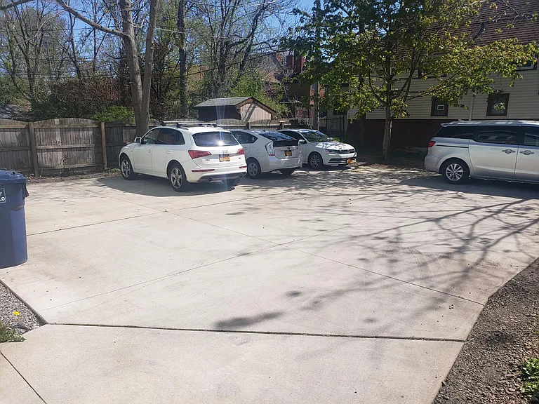 33 Norwood Ave — Photo 18