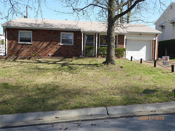 3rd image of 2214 Apple Orchard Ln