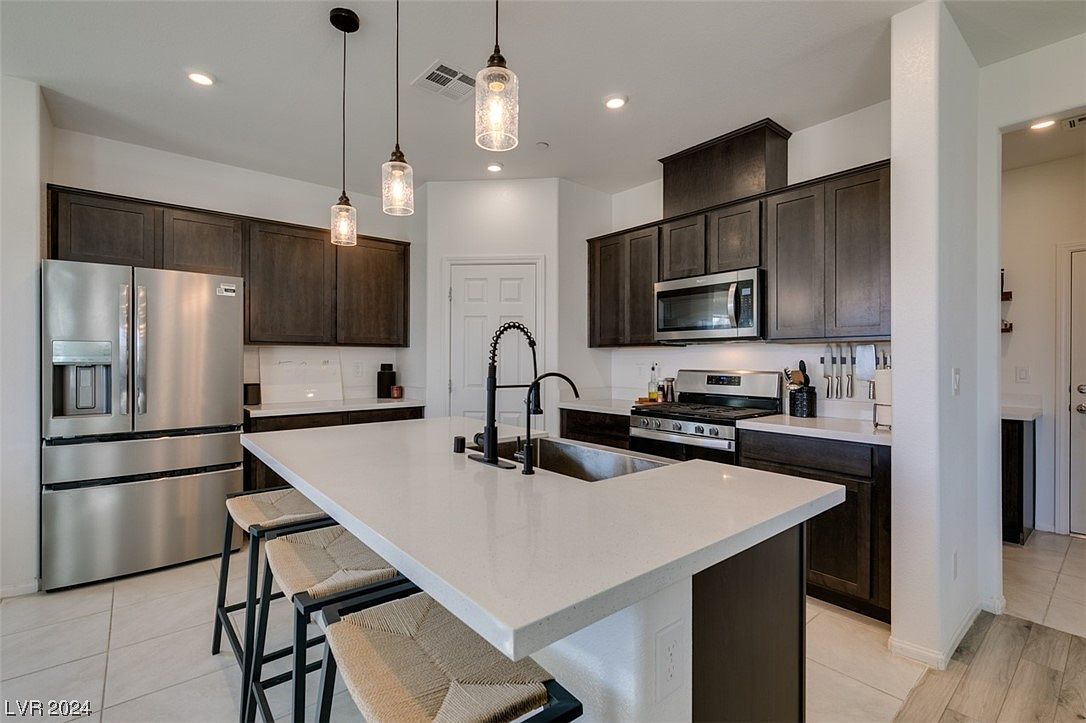 6842 Sweet Bay St, Las Vegas, NV 89166 MLS 2552591 Zillow