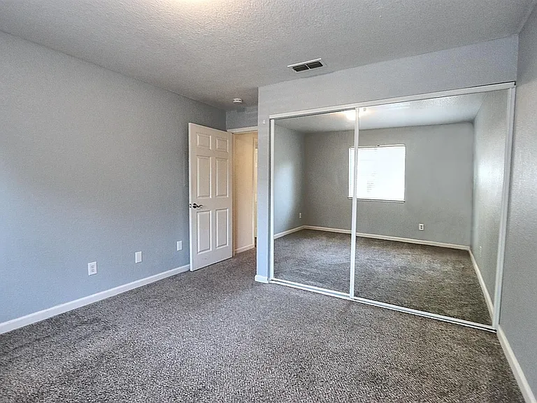 11150 Trinity River Dr — Photo 4