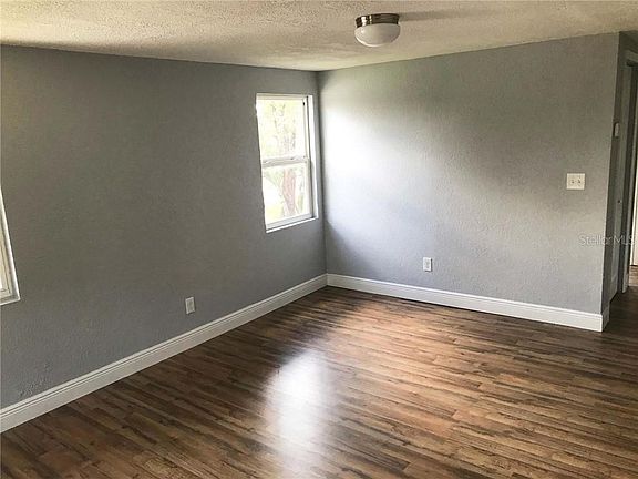 5th image of 514 N Nowell St