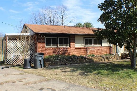 2nd image of 808 Hammond Ave