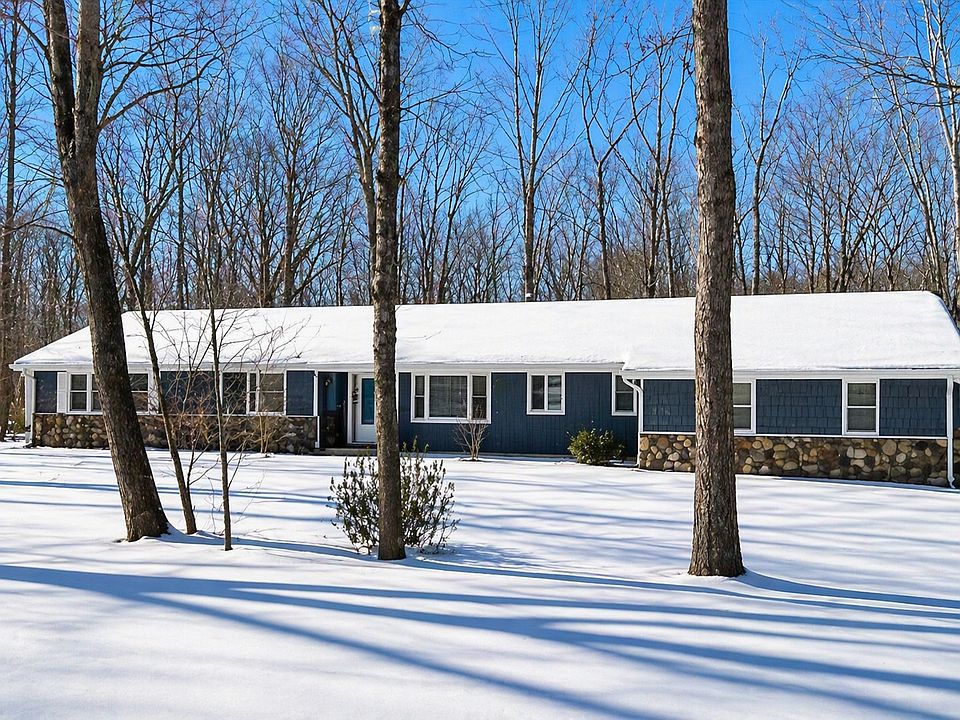 1st image of 149 Hillyndale Rd