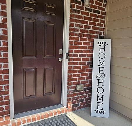 4th image of 2139 Belmont Cir
