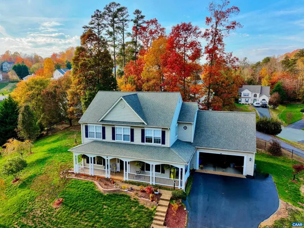 1126 Foxvale Ln, Charlottesville, VA 22902