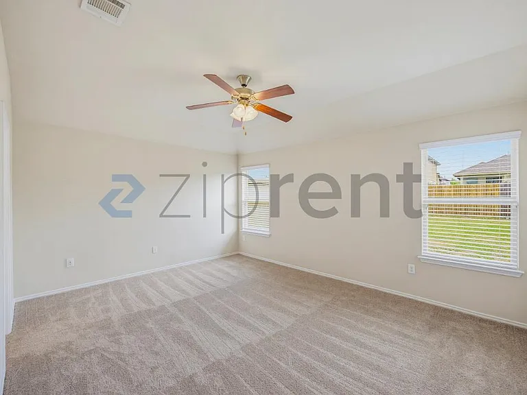 222 Noddy Rd — Photo 14