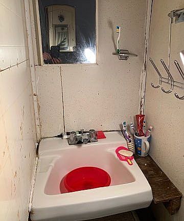 4th image of 3035 Oakdale Ave