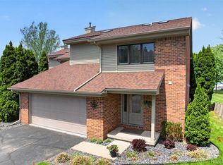 2214 Bowles St, Fenton, MI 48430