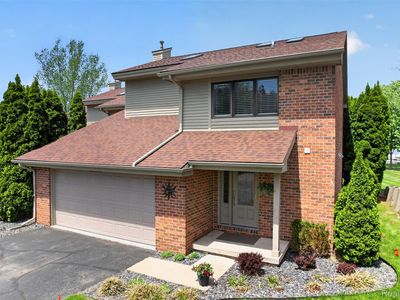 2214 Bowles St, Fenton, MI, 48430