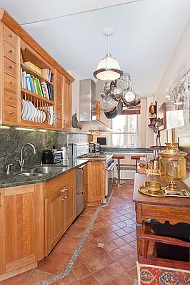 Sold by Brown Harris Stevens | media 19