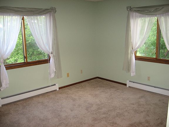 4th image of 10540 43rd Ave N APT 311