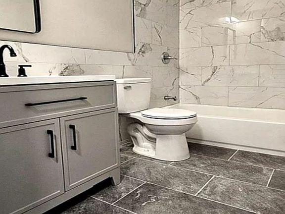 5th image of 1318 W Rockland St #2