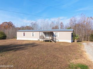 975 Peace Chapel Rd, Decaturville, TN 38329