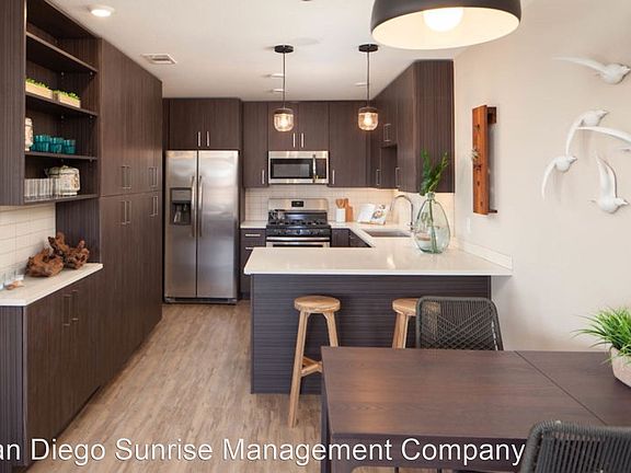 5th image of 3986 Shasta St #102