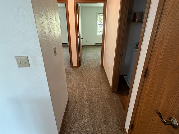 2nd image of 2830 Willow Dr #C