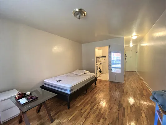 Rented by Douglas Elliman | media 3