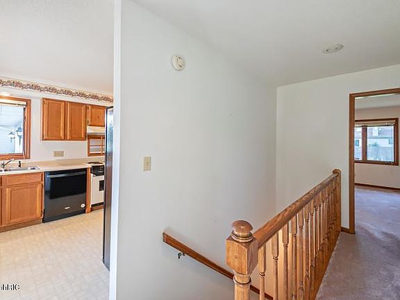 3rd image of 1755 Carriage Ln