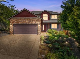 963 SW View Crest Dr, Dundee, OR 97115