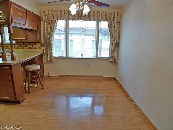 4th image of 3649 Northwood Dr SE