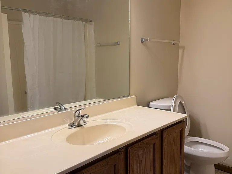 101 S Oakhurst Dr — Photo 13