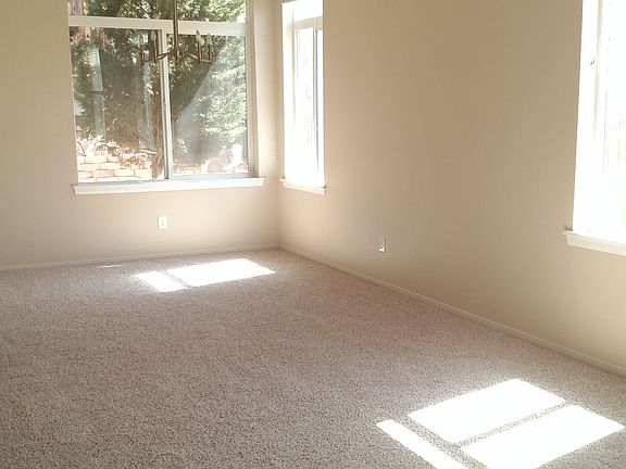 2nd image of 17601 Fisher St