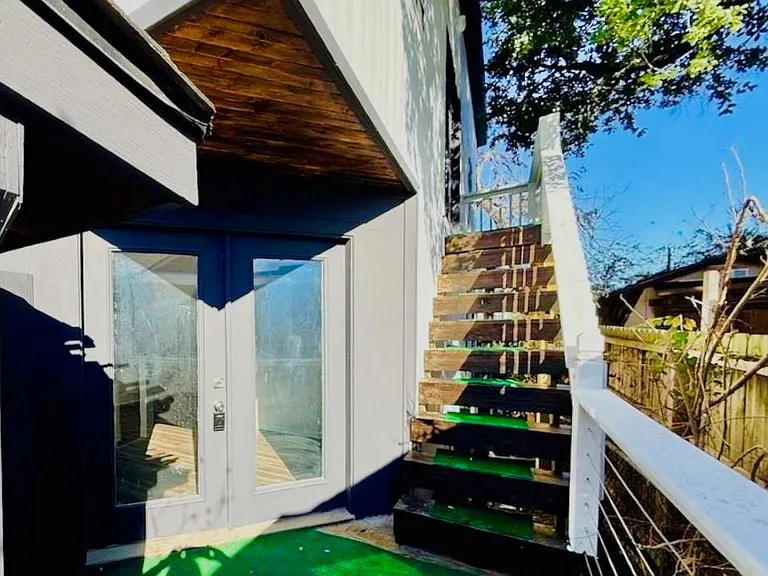 3512 Castor St — Photo 1