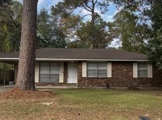 42106 Garden Dr, Ponchatoula, LA 70454