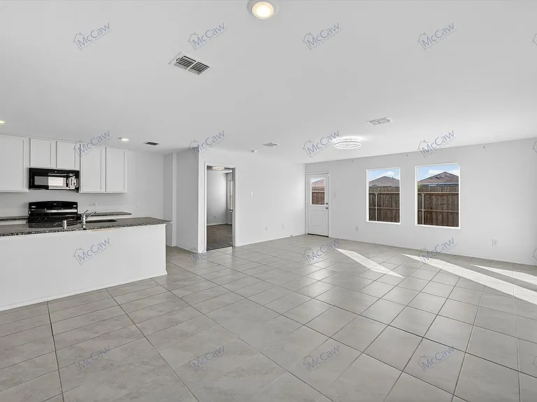 1507 Trick Riding Way — Photo 3