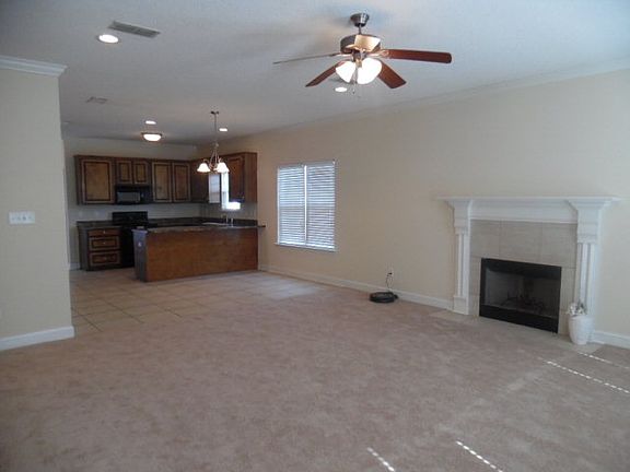 3rd image of 177 Hedgerow Dr