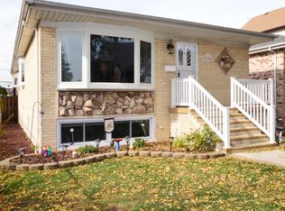 5154 N Moody Ave, Chicago, IL 60630