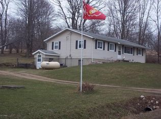 3570 Genesee Rd, Jonesville, MI 49250