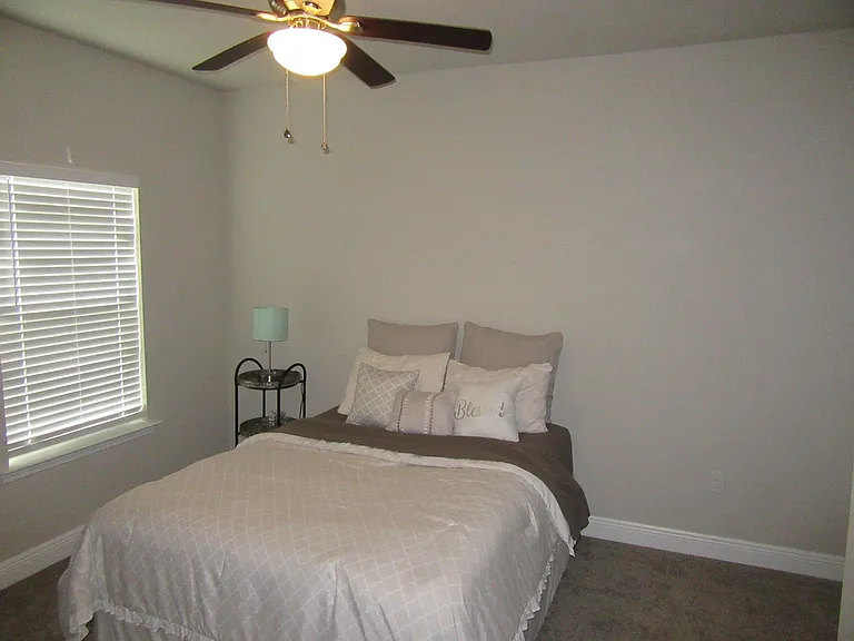 107 N Shoreview Dr — Photo 7