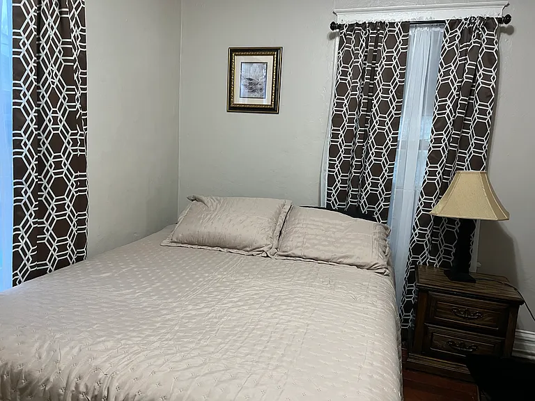 7006 Garesche Ave — Photo 38