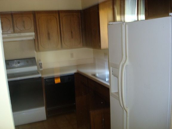 4th image of 1901 E End St NW