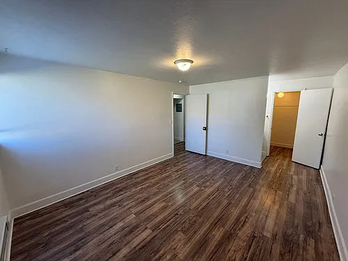 Beautiful Two Bedroom Apt; Salt Lake City, 1,000 sq ft; New Flooring Photo 1