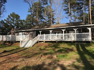 212 Lakeshore Dr, Leesville, LA 71446