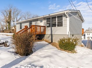 116 Park St, Charles Town, WV 25414