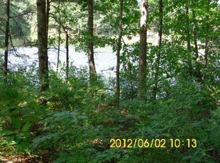 Hickory Hollow Rd, Crossville, TN 38572