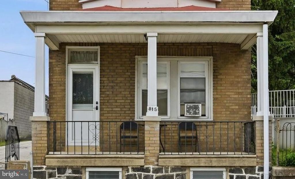 815 Tremont Ave, Norristown, PA - View 2