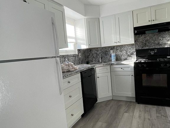2nd image of 439 Leverett Ave