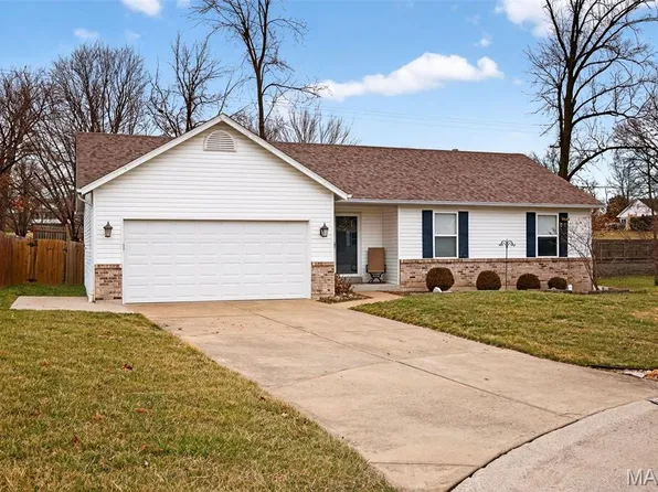 7 Butternut Stage Ct, Saint Peters, MO 63376