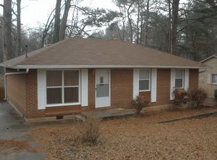 34 Darwin Dr, Jonesboro, GA