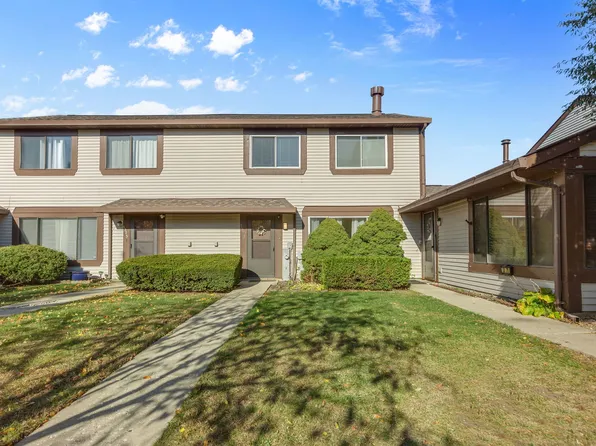 1373 Court Maria, Hanover Park, IL 60133