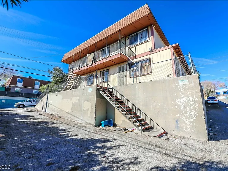1404 E Mesquite Ave #8 — Photo 21