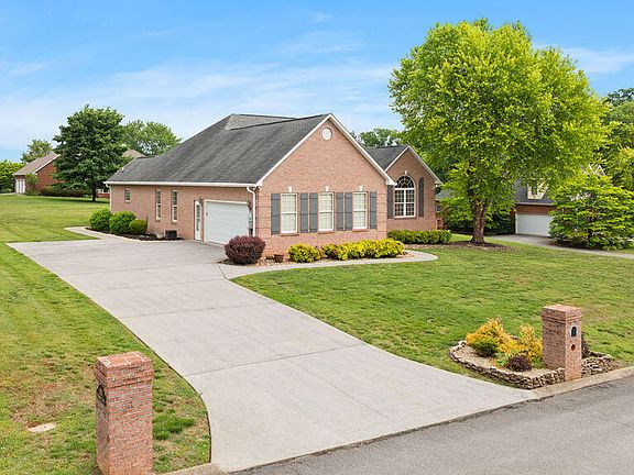 3rd image of 2573 Creekstone Cir