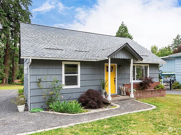 3rd image of 1826 Alma Drive