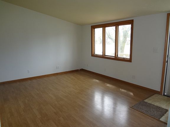 4th image of 1633 Jefferson St